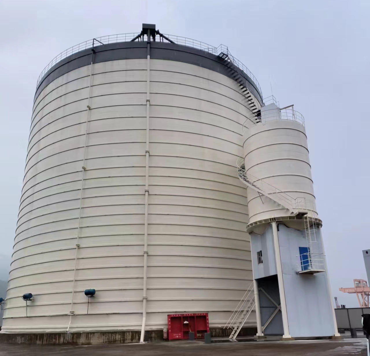 新兴镇10万吨水泥钢板库